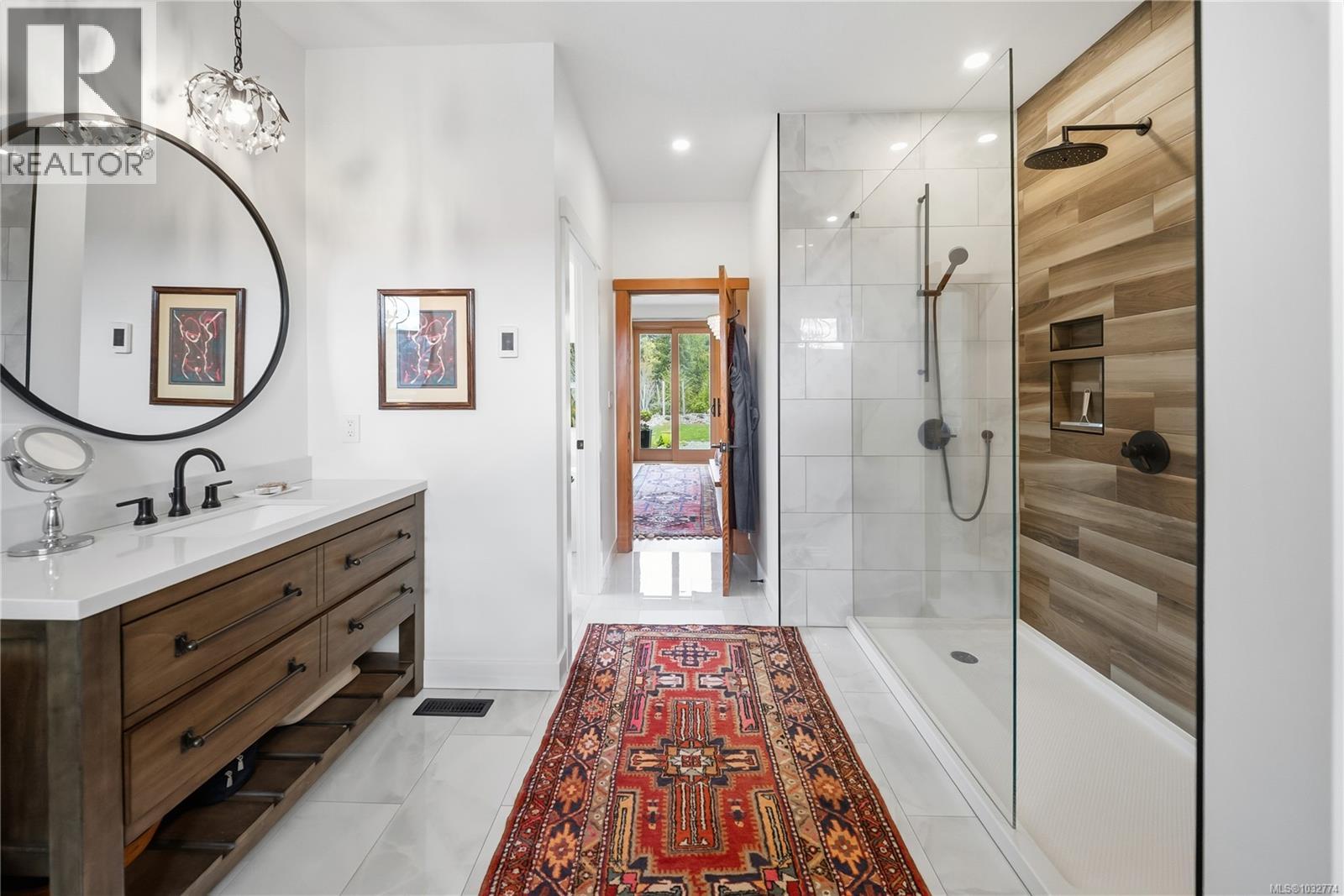 7260 Lakefront Dr - 45