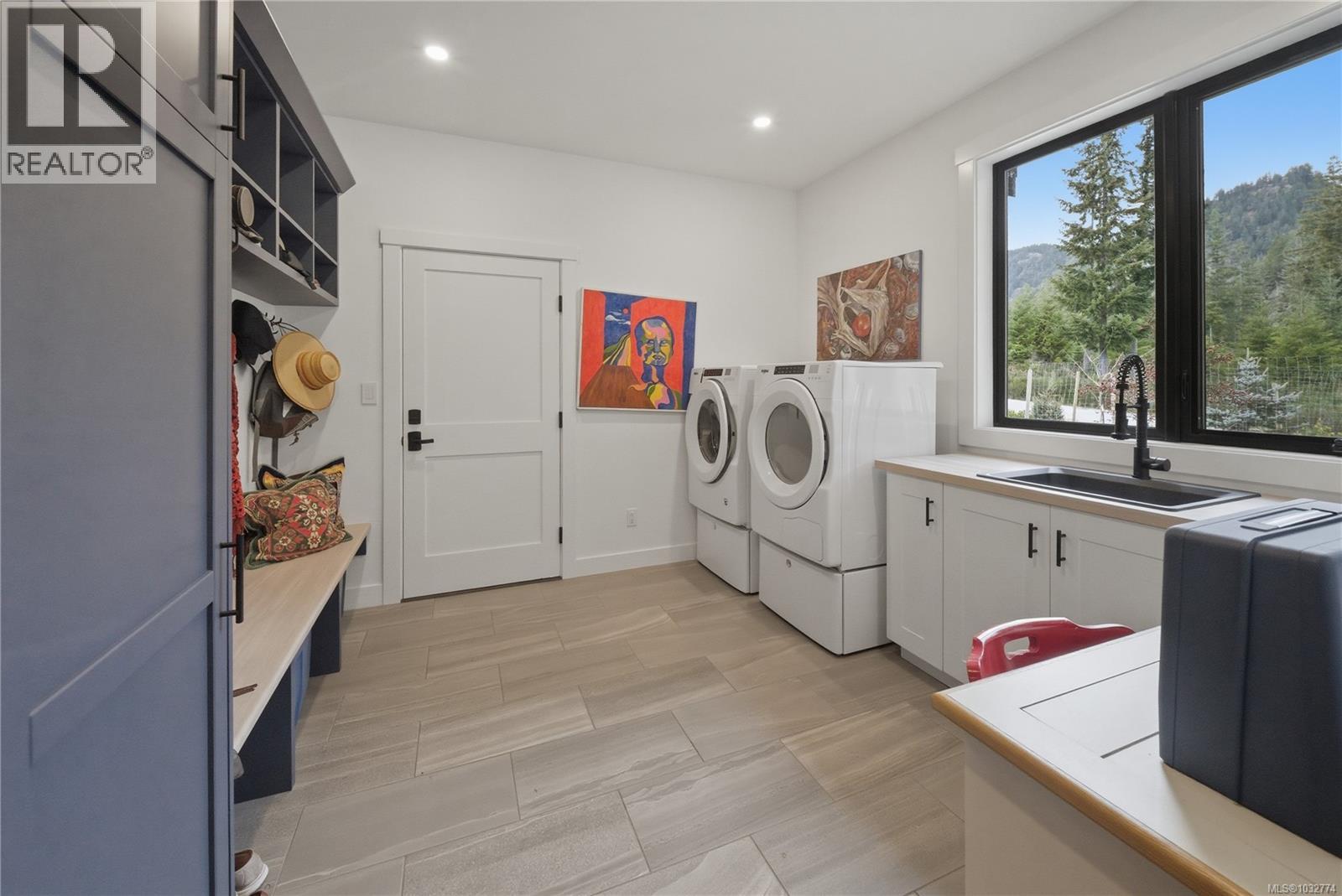 7260 Lakefront Dr - 58