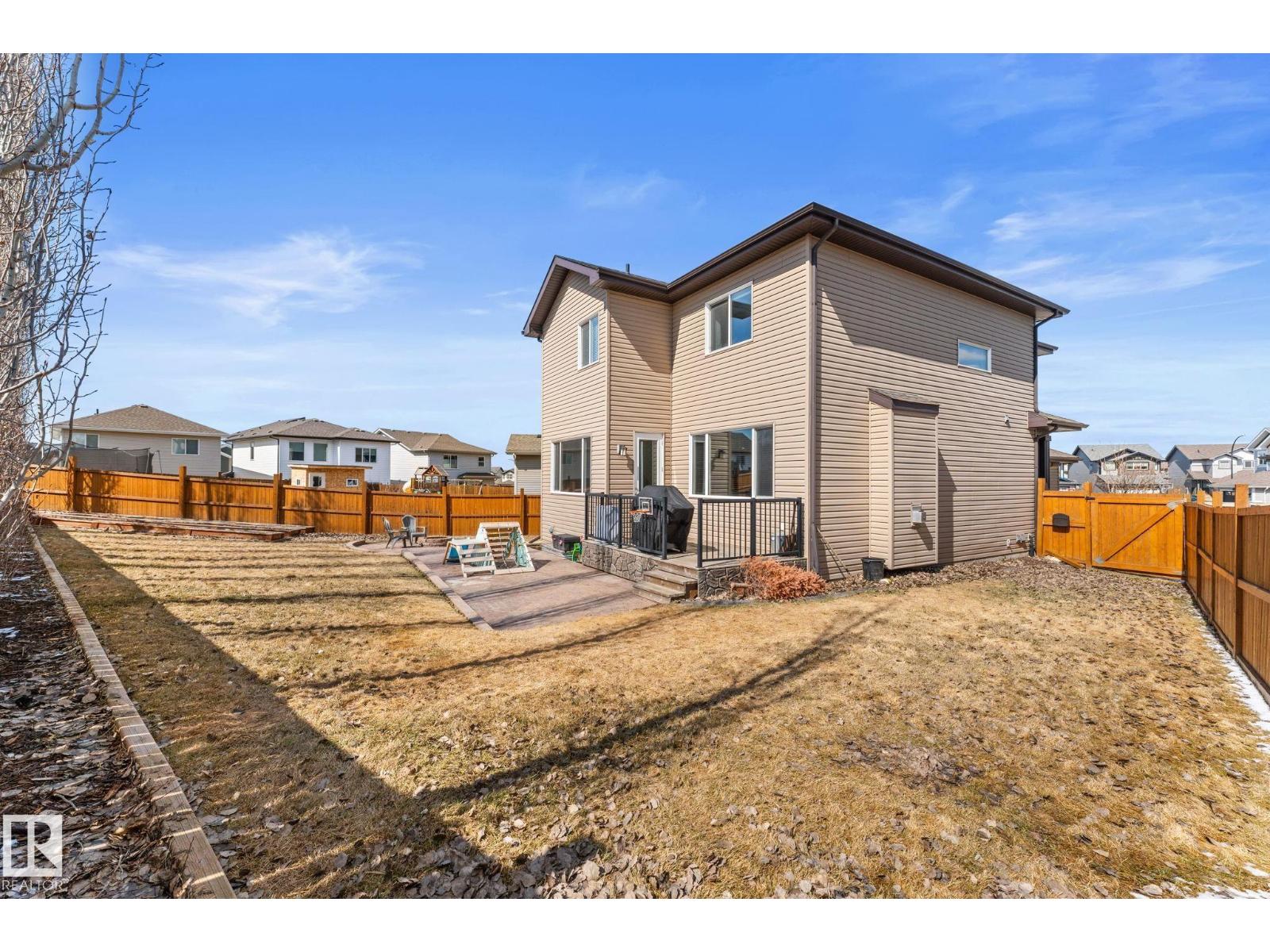 8 SPRING BA, Spruce Grove