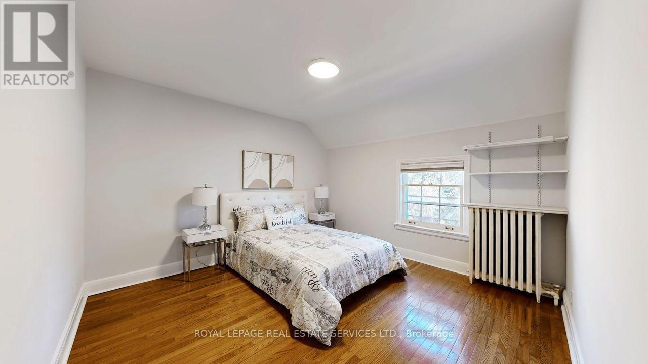 19 STRATHGOWAN CRESCENT - 15