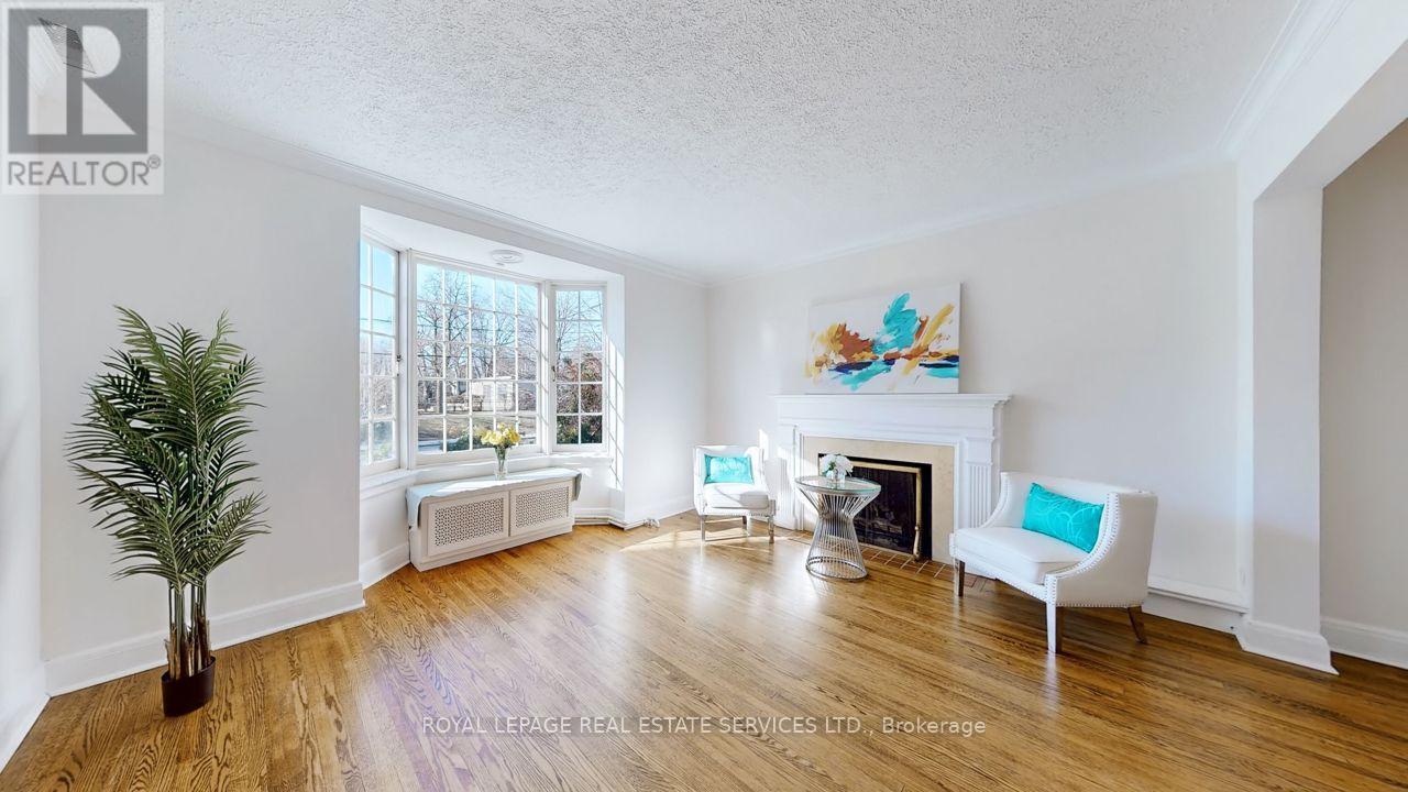 19 STRATHGOWAN CRESCENT - 2