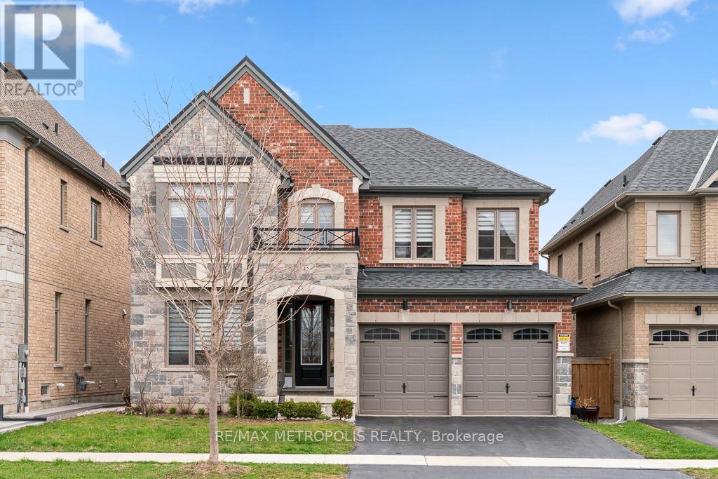 42 BLENHEIM CIRCLE - 1