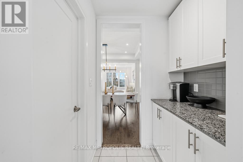 42 BLENHEIM CIRCLE - 11