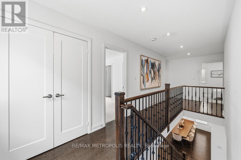 42 BLENHEIM CIRCLE - 16