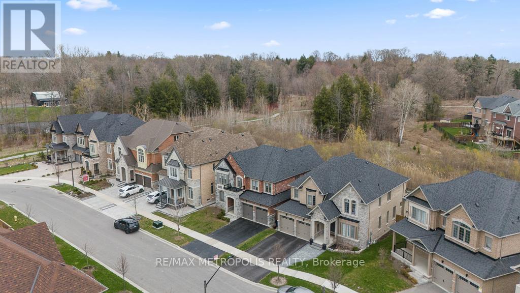 42 BLENHEIM CIRCLE - 2