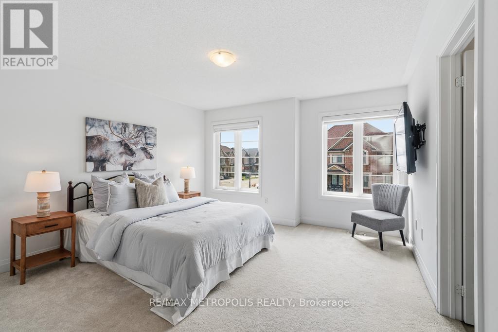42 BLENHEIM CIRCLE - 20