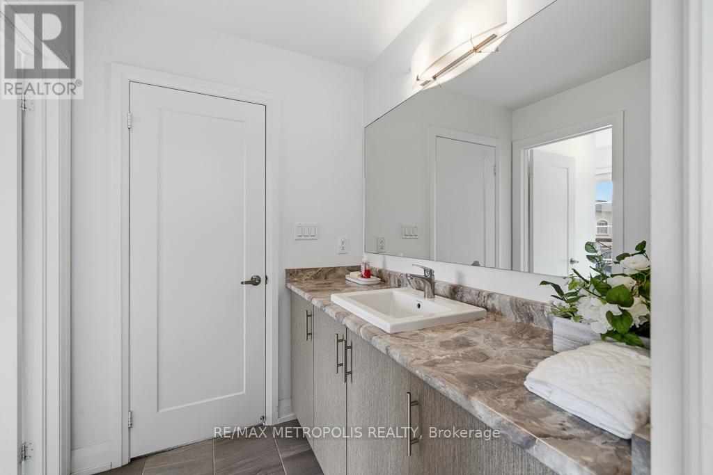 42 BLENHEIM CIRCLE - 22