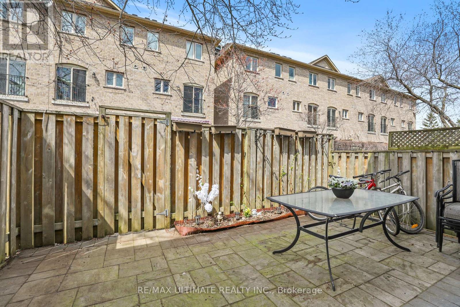 #25 1230 RADOM STREET - 23
