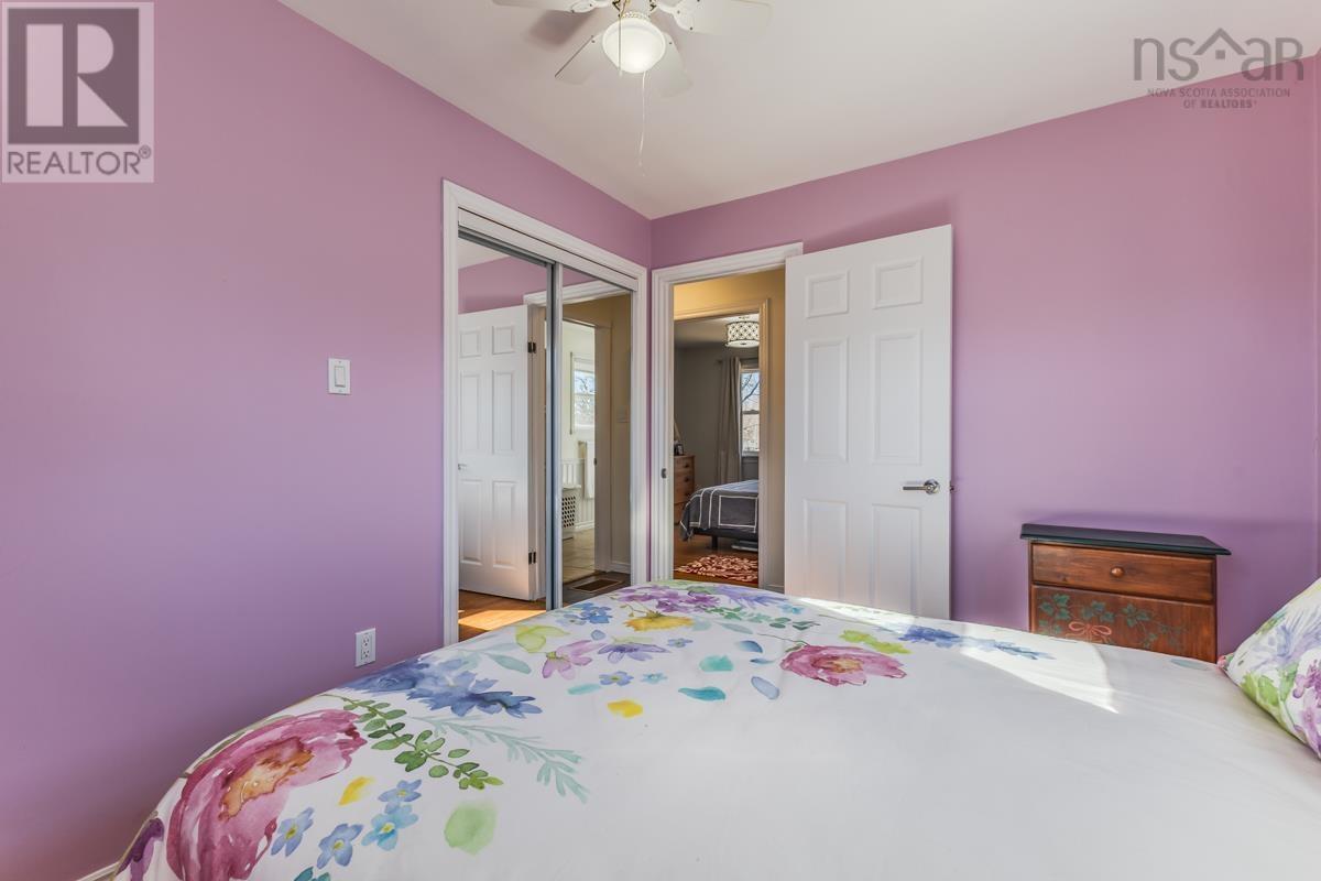 Property 24 of 49 of 324 VALLEY Road