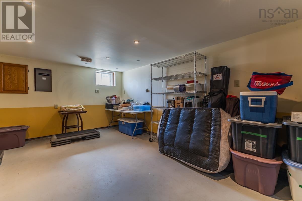 Property 36 of 49 of 324 VALLEY Road