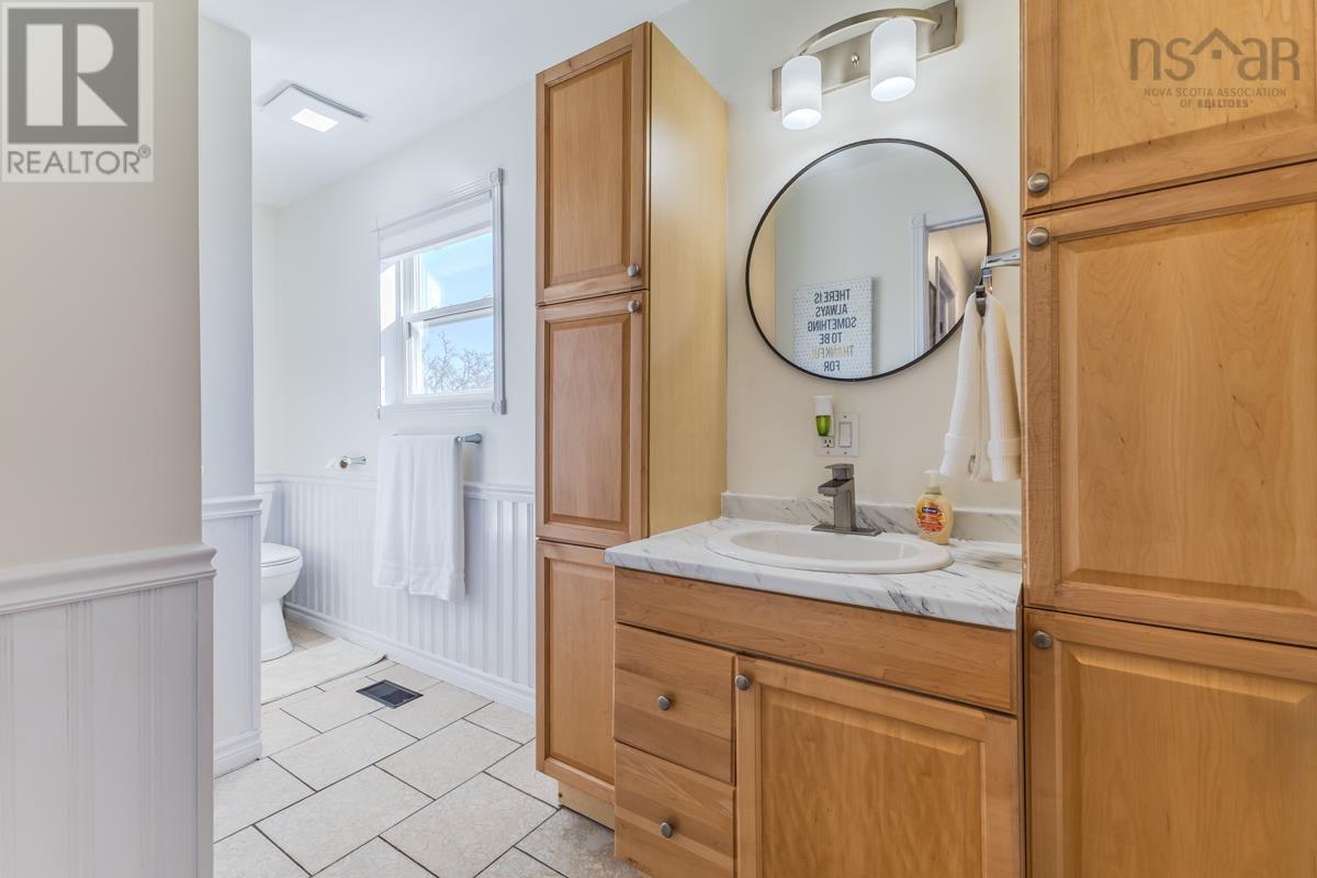 Property 27 of 49 of 324 VALLEY Road