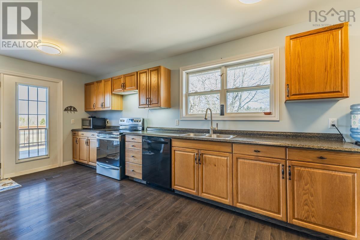 Property 6 of 49 of 324 VALLEY Road