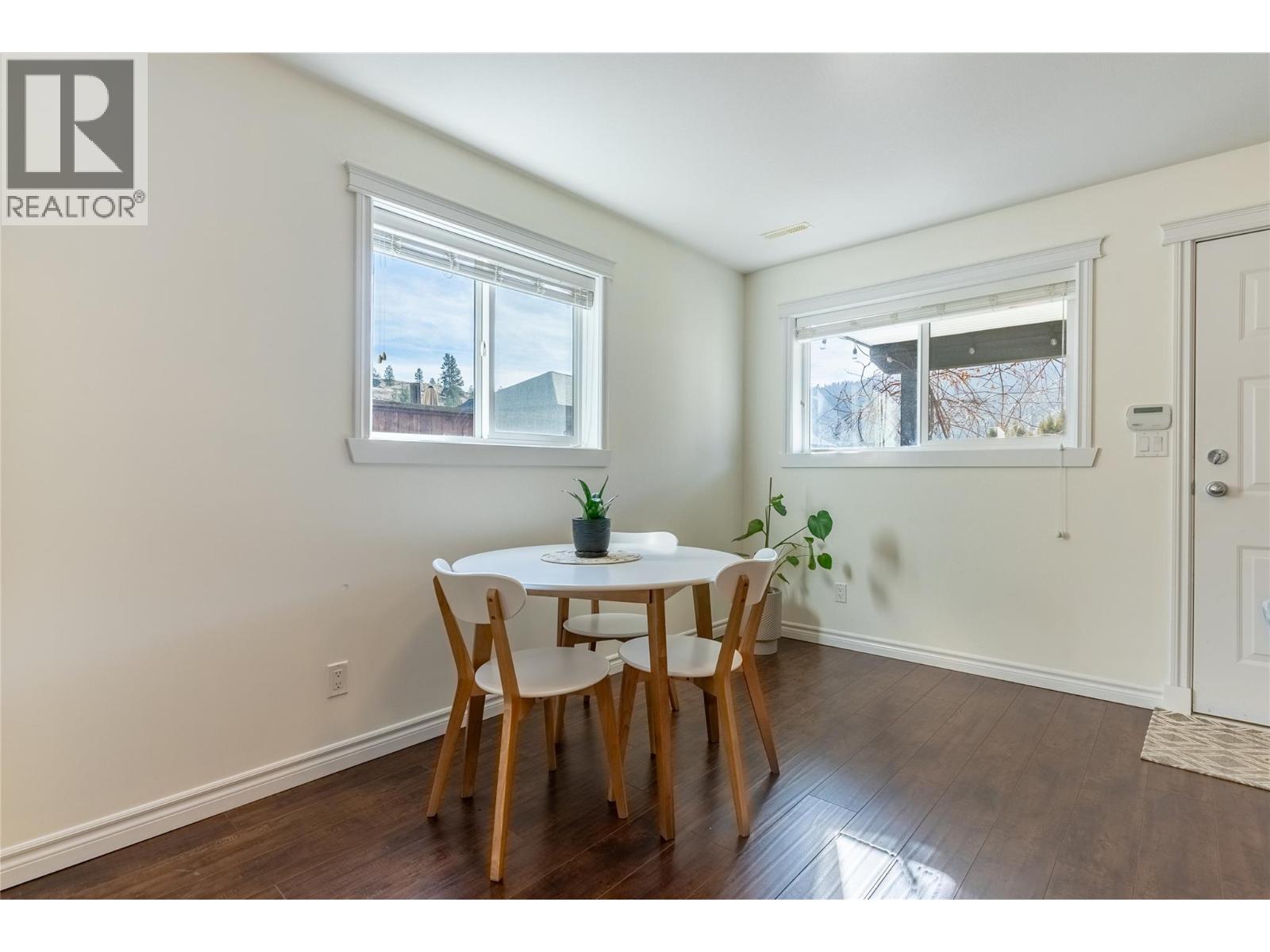 1808 PRIMROSE Crescent - 23