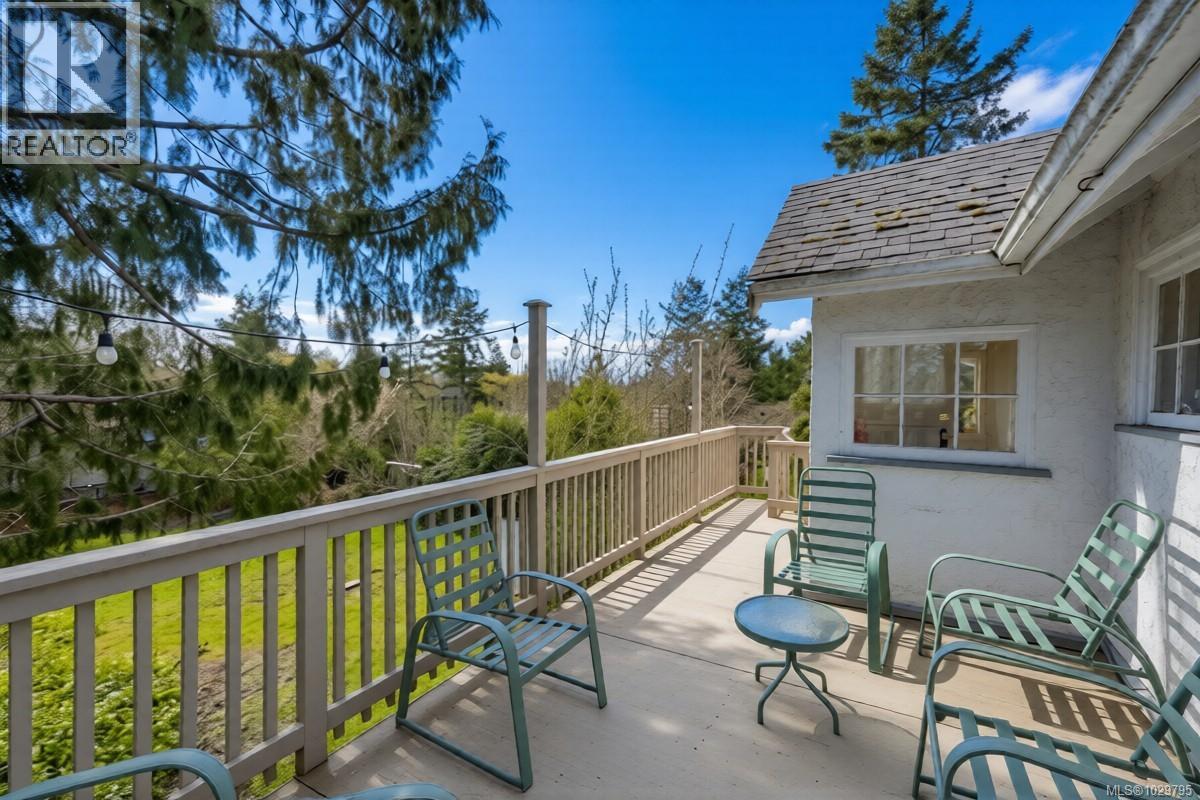 South Facing Deck