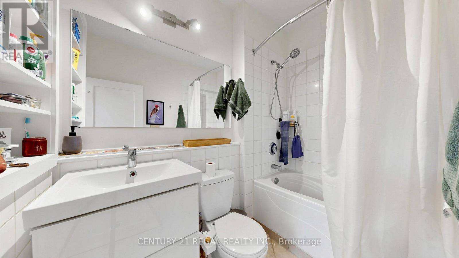 26 MACDONELL AVENUE - 22
