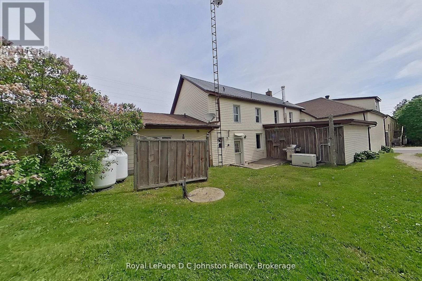 3643 21 HIGHWAY — photo 32