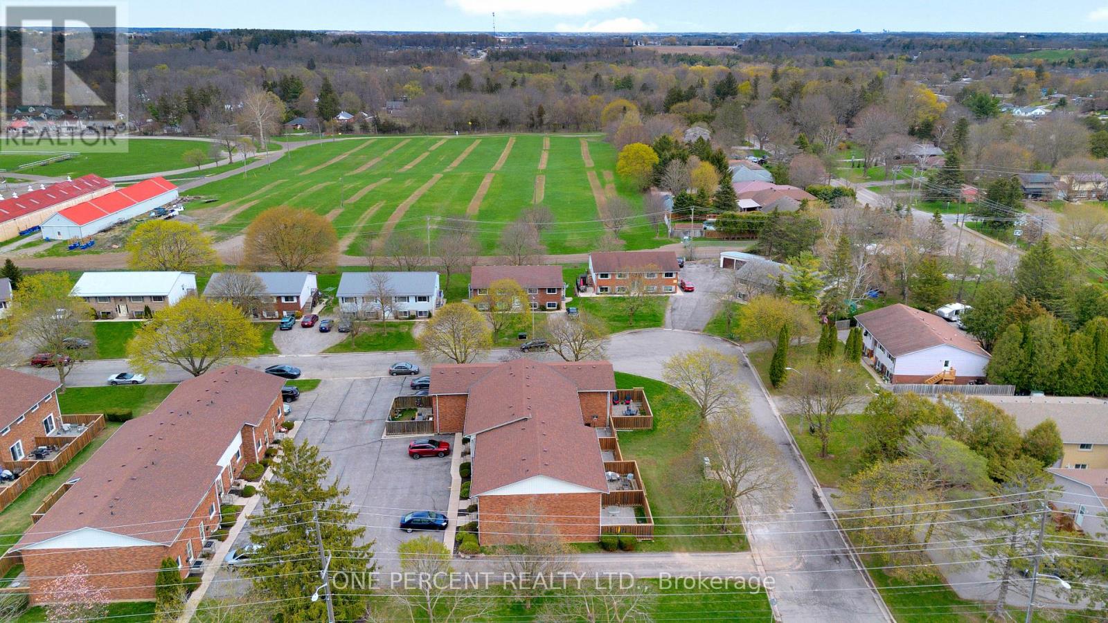 32 MONTCLAIR CRESCENT - 30