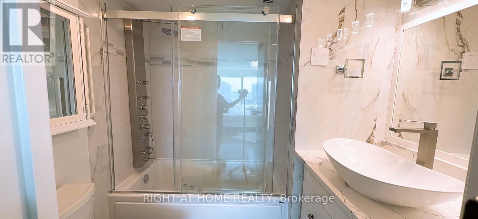 #1301 185 ONTARIO STREET - 16