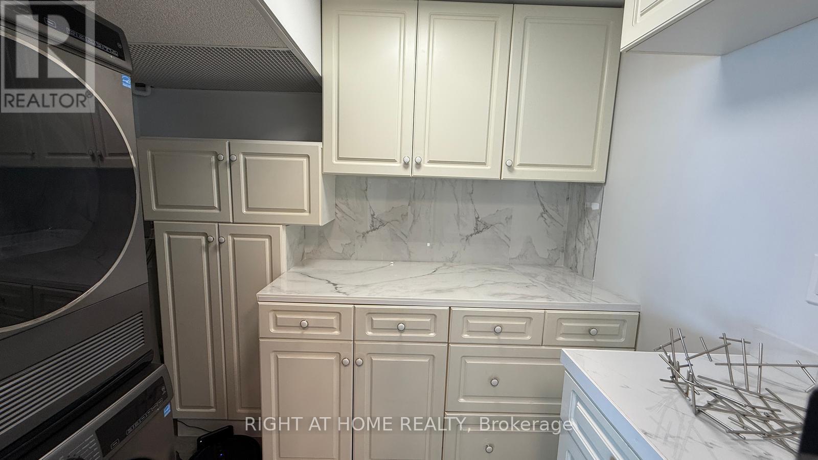 #1301 185 ONTARIO STREET - 22