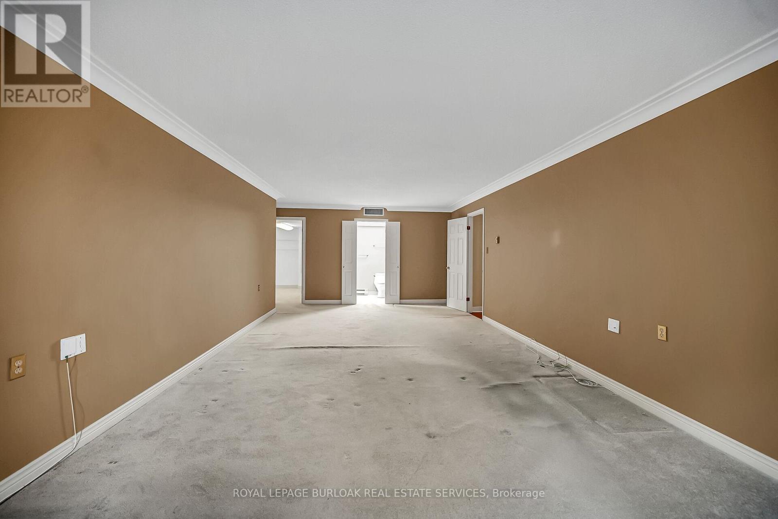 #PH1 150 WILSON STREET W - 21