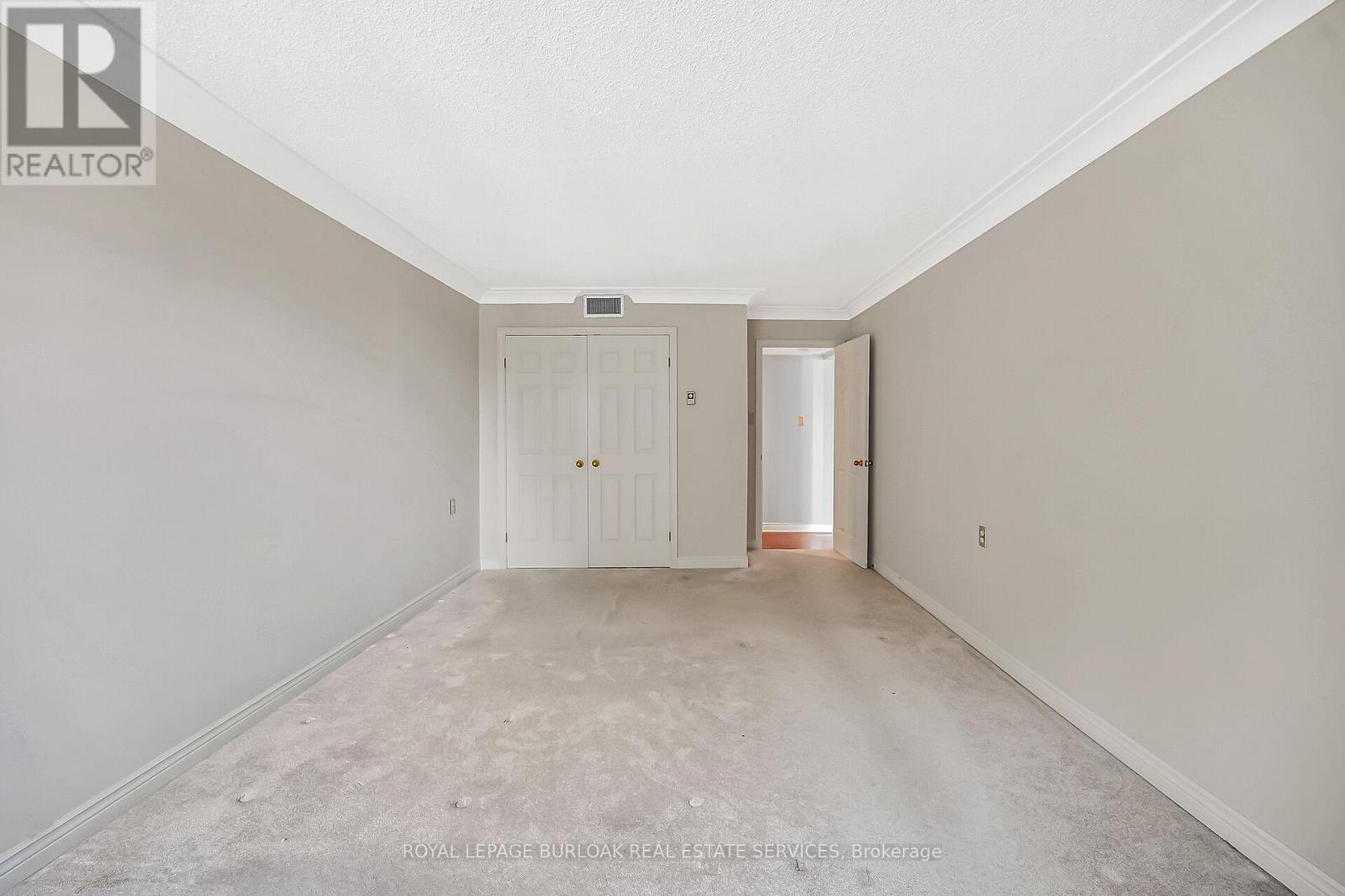 #PH1 150 WILSON STREET W - 27