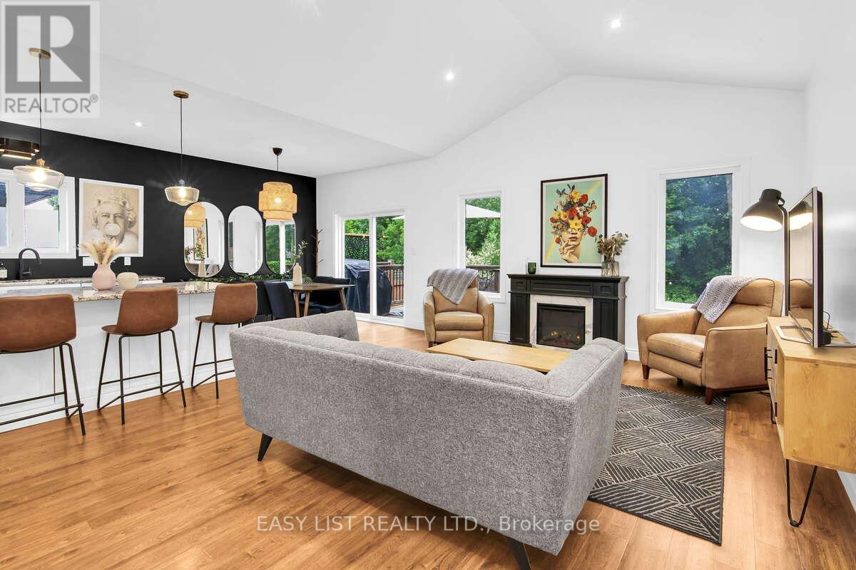 86 ROYAL GALA DRIVE - 11