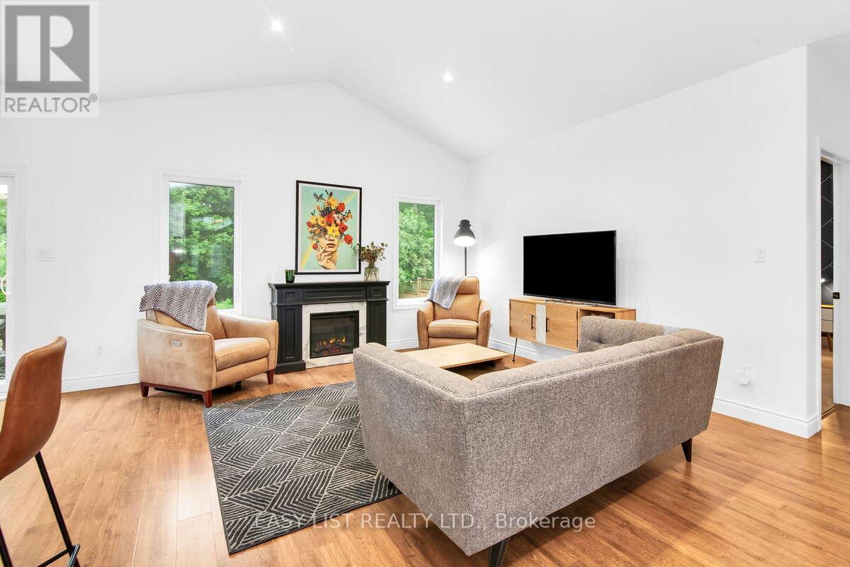 86 ROYAL GALA DRIVE - 12