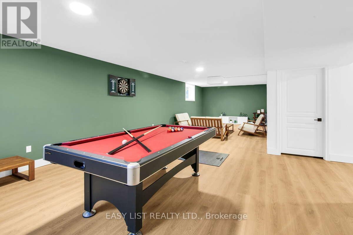 86 ROYAL GALA DRIVE - 32