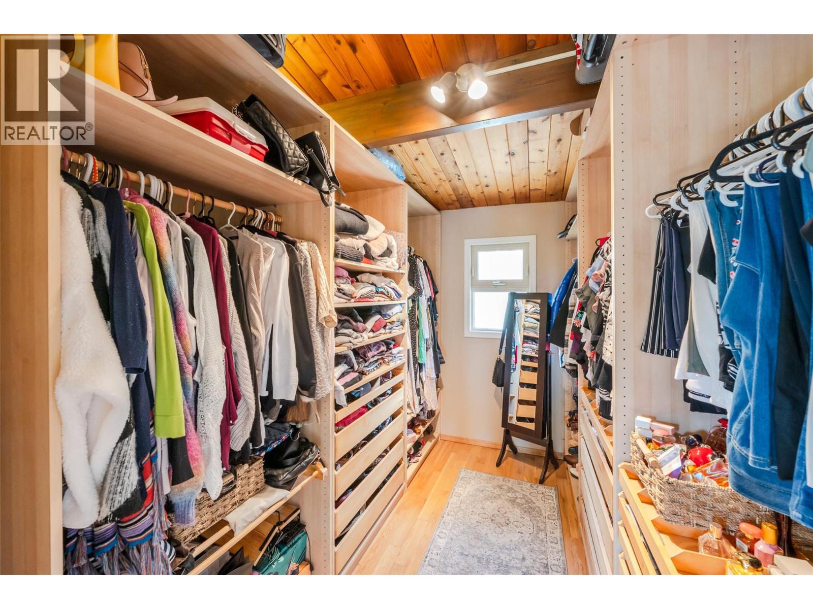 311 SUNGLO Drive, Penticton