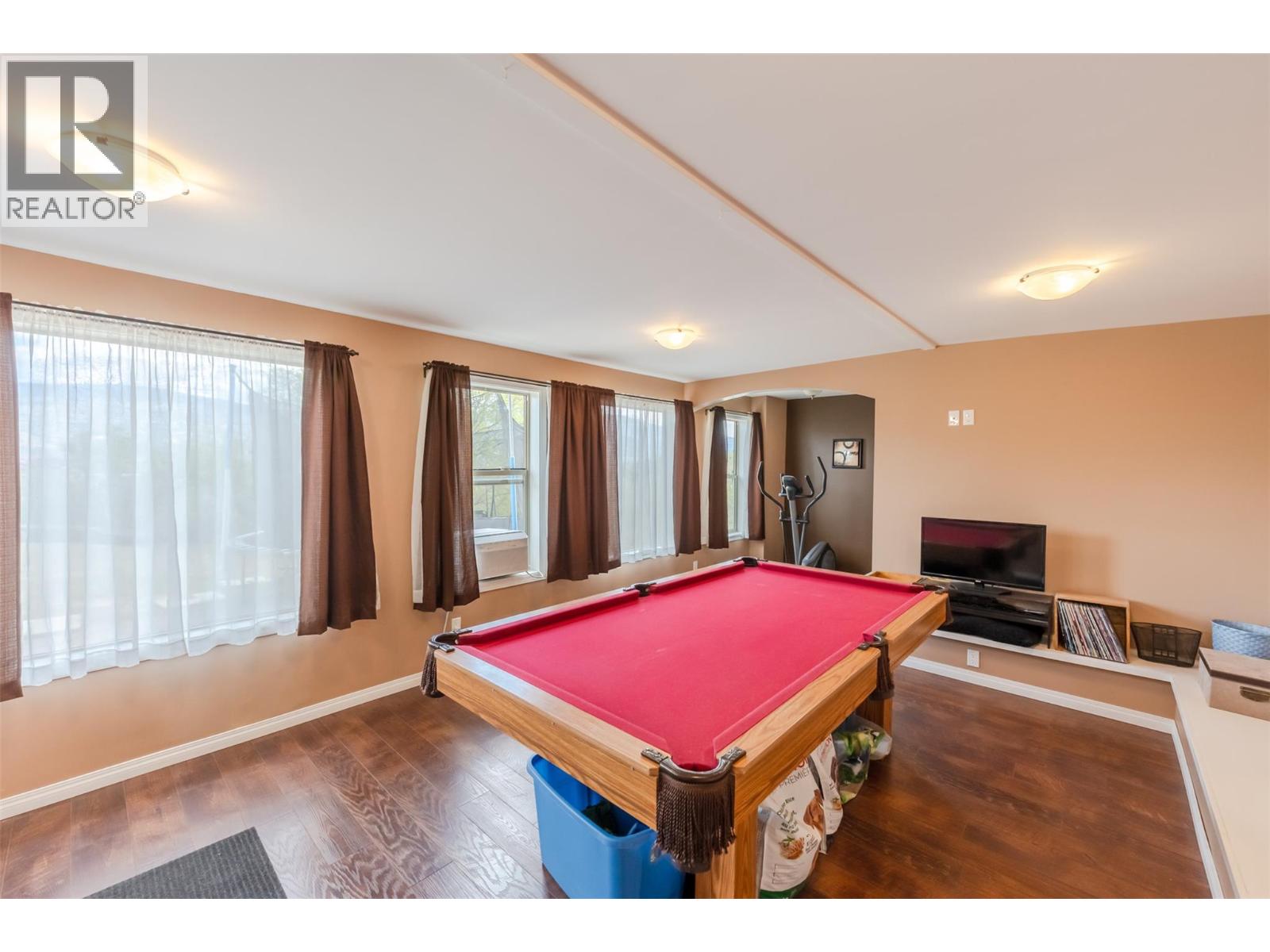 311 SUNGLO Drive - 49