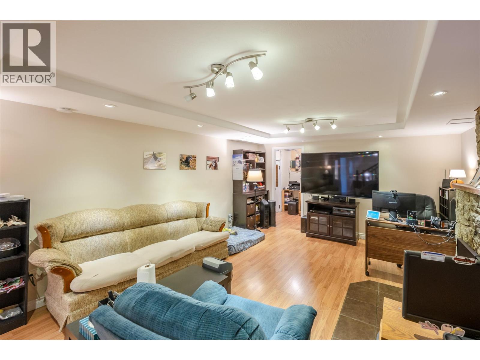 311 SUNGLO Drive - 56