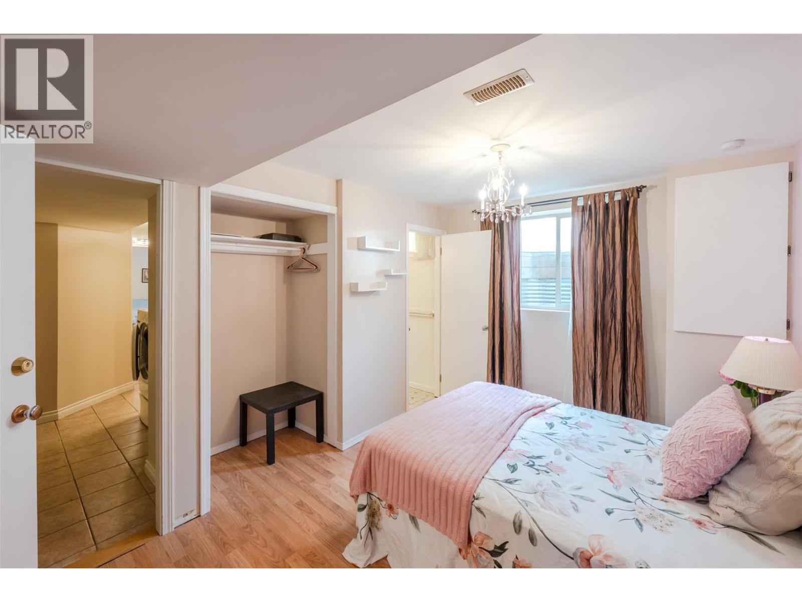 311 SUNGLO Drive, Penticton