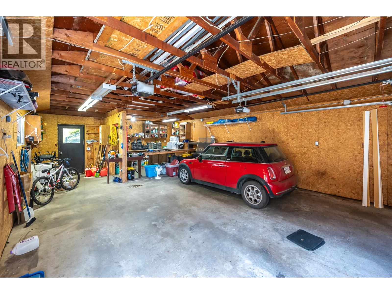 311 SUNGLO Drive, Penticton