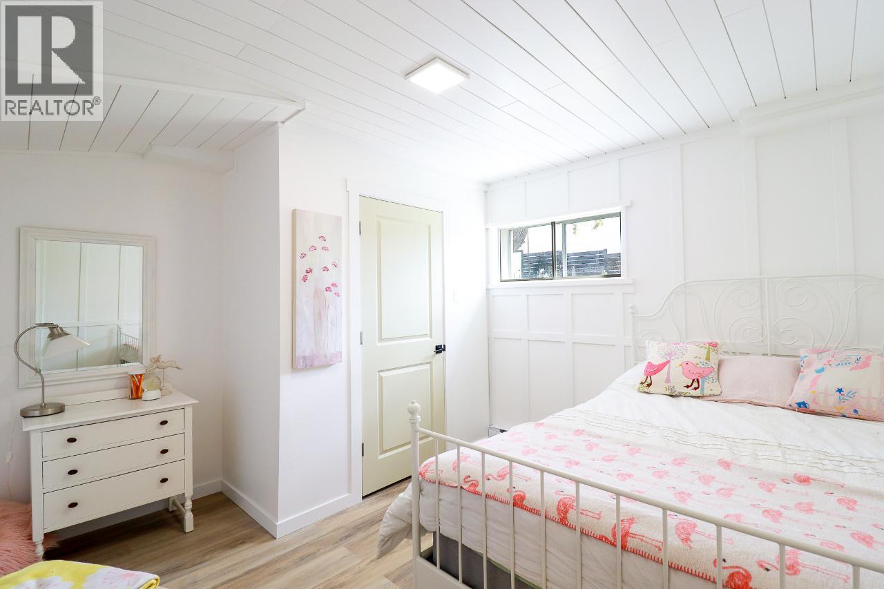 5816 Andrew Avenue, Summerland