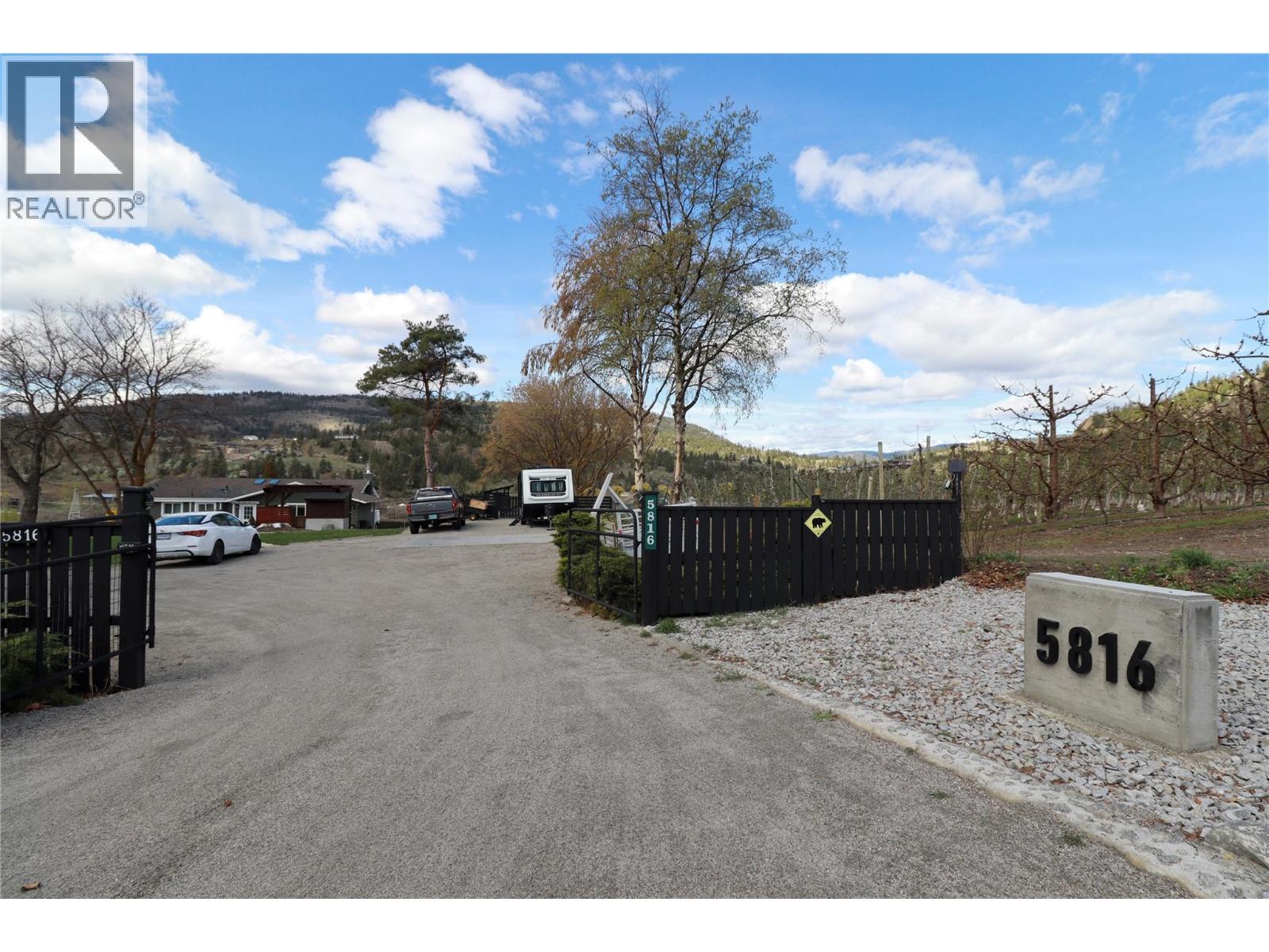 5816 Andrew Avenue, Summerland