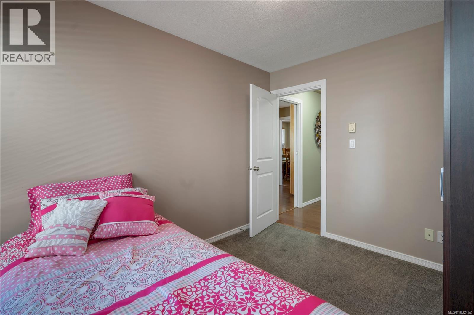 668 Garden Way - 15