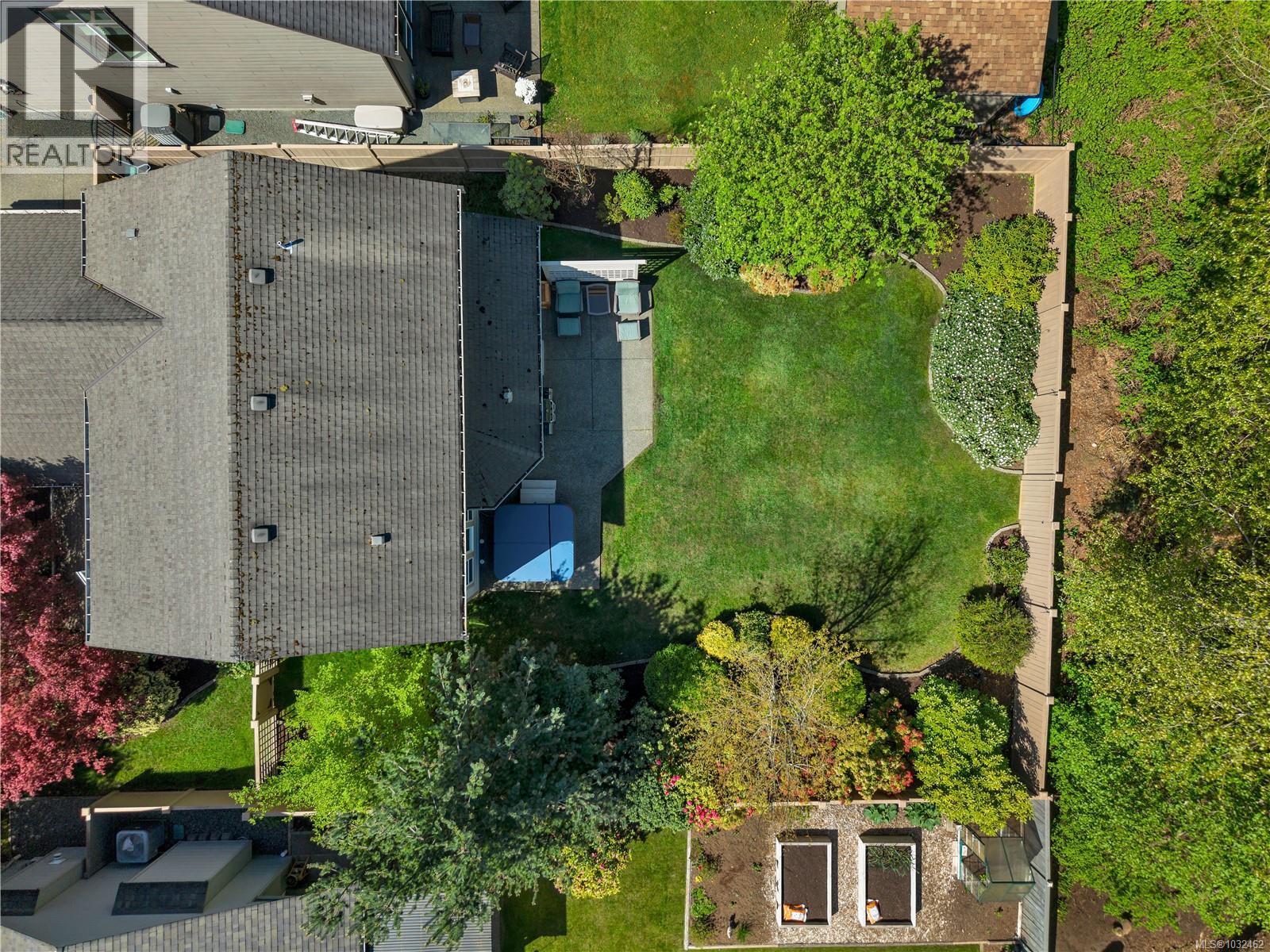668 Garden Way - 45