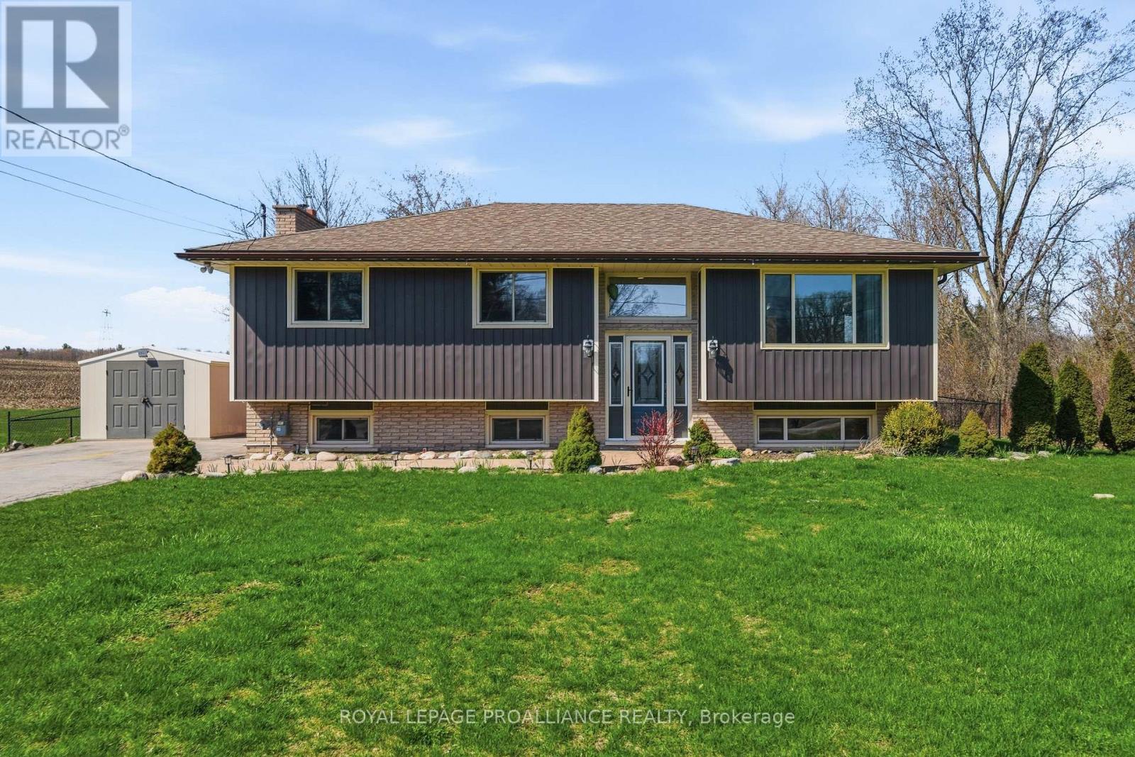 585 LESTER ROAD - 1
