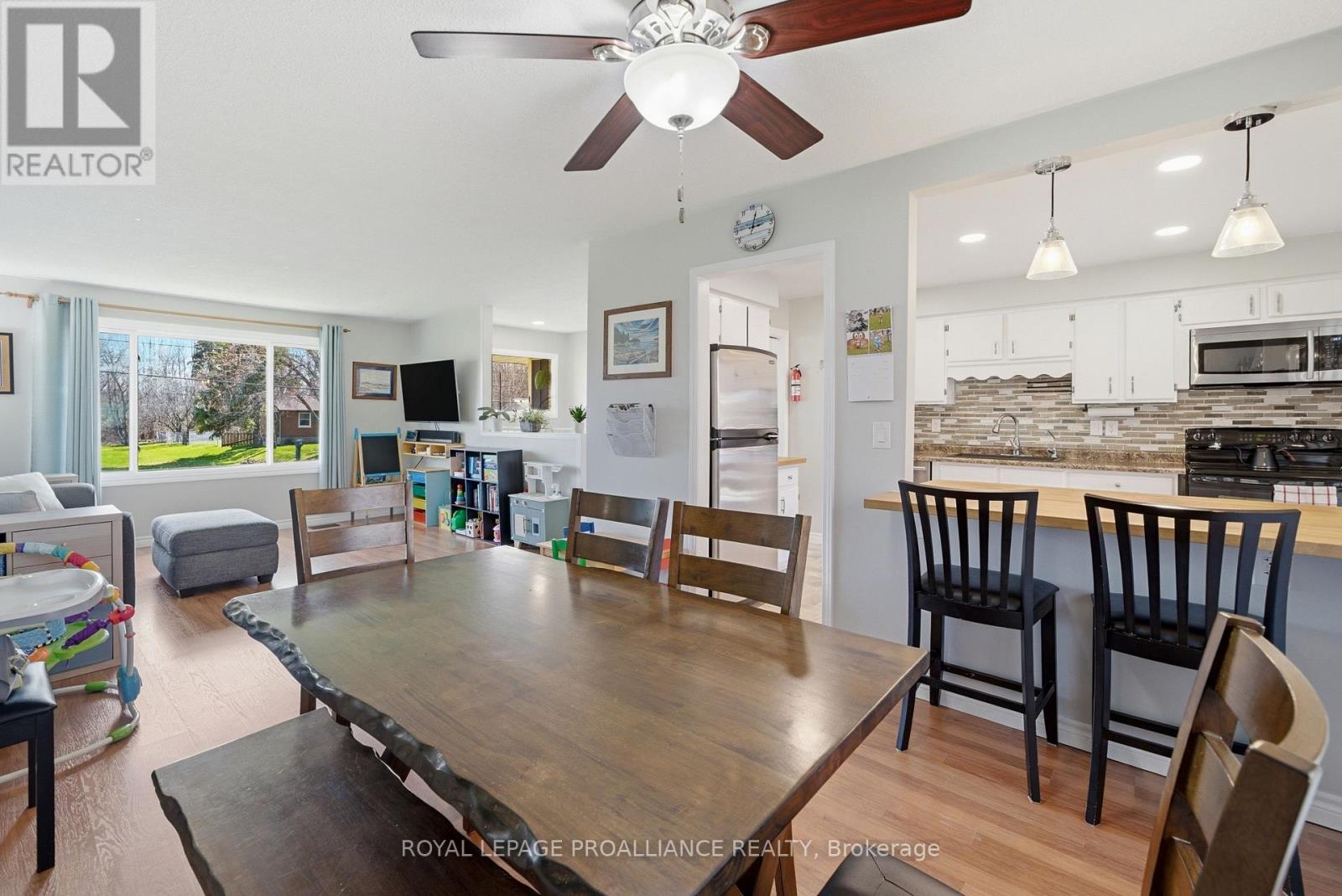 585 LESTER ROAD - 12