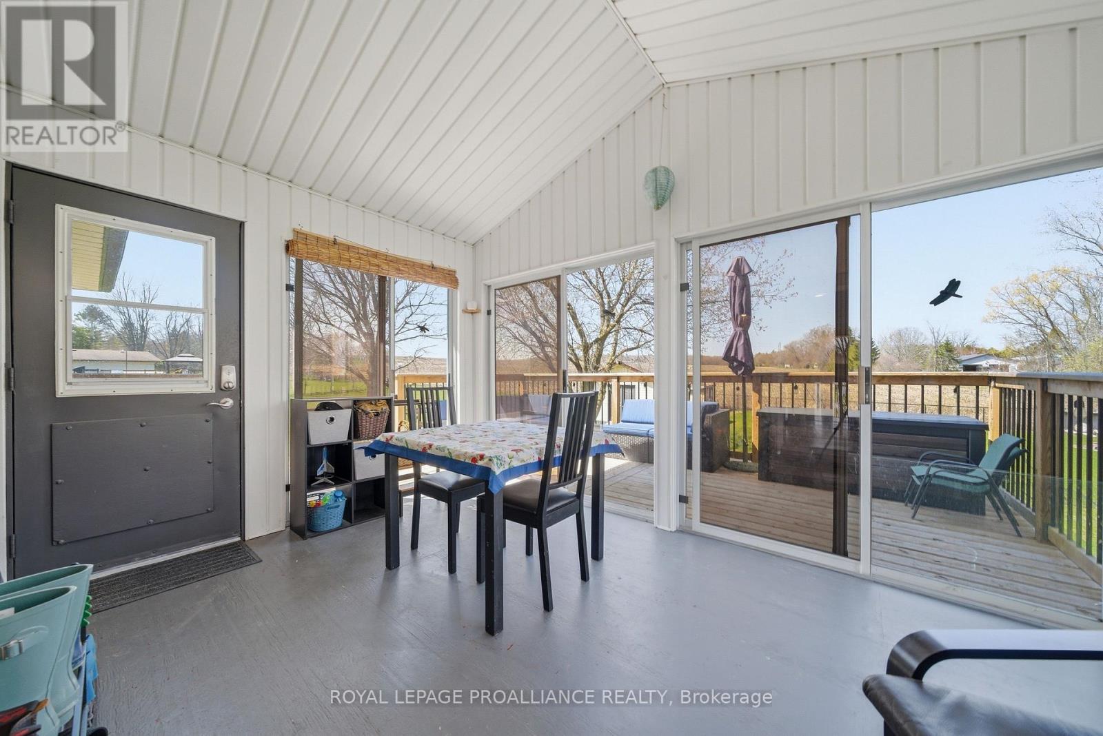 585 LESTER ROAD - 23