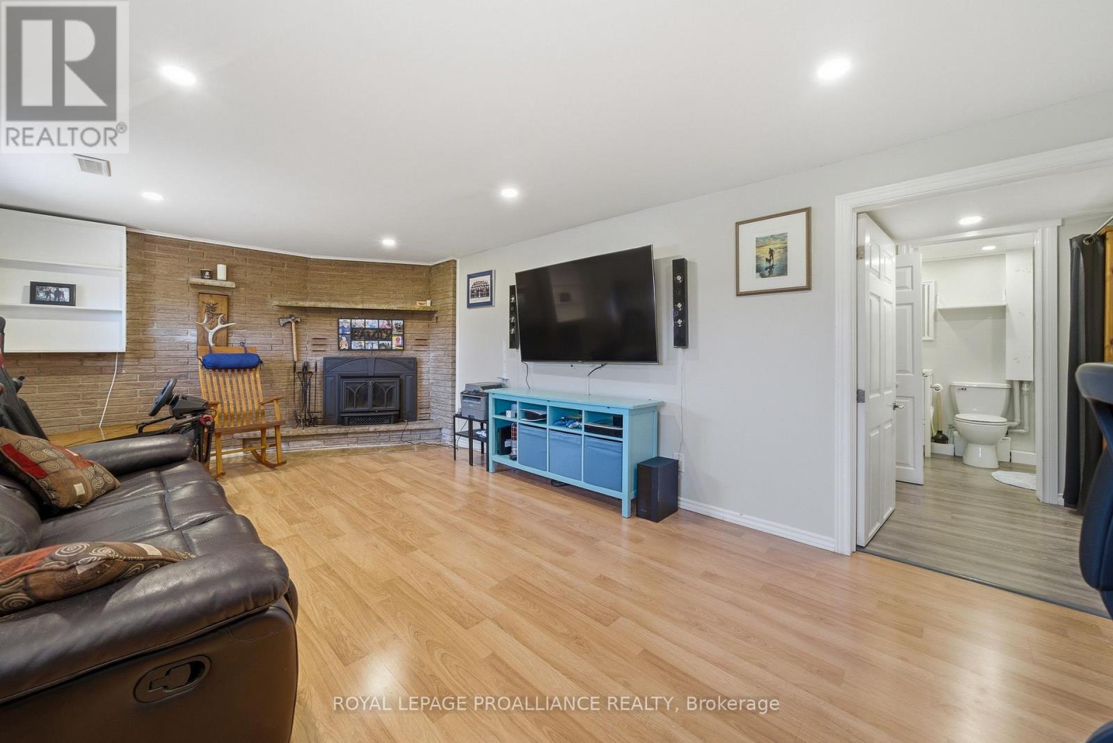 585 LESTER ROAD - 28