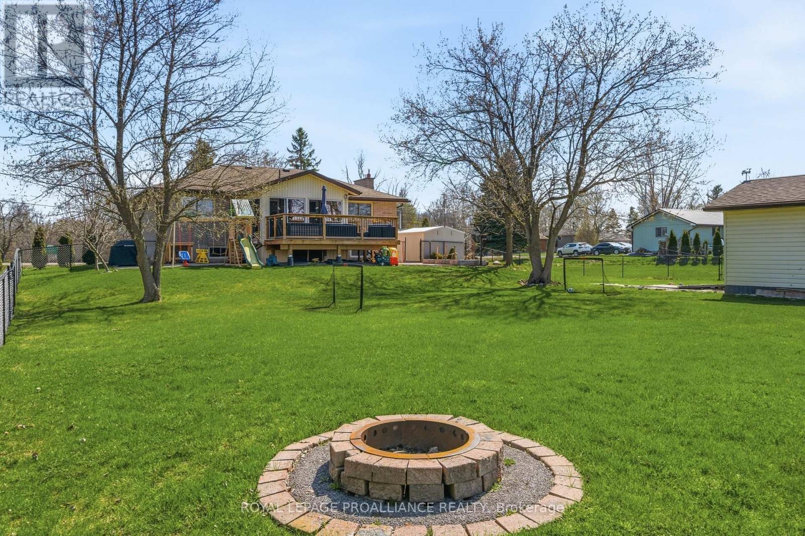 585 LESTER ROAD - 44