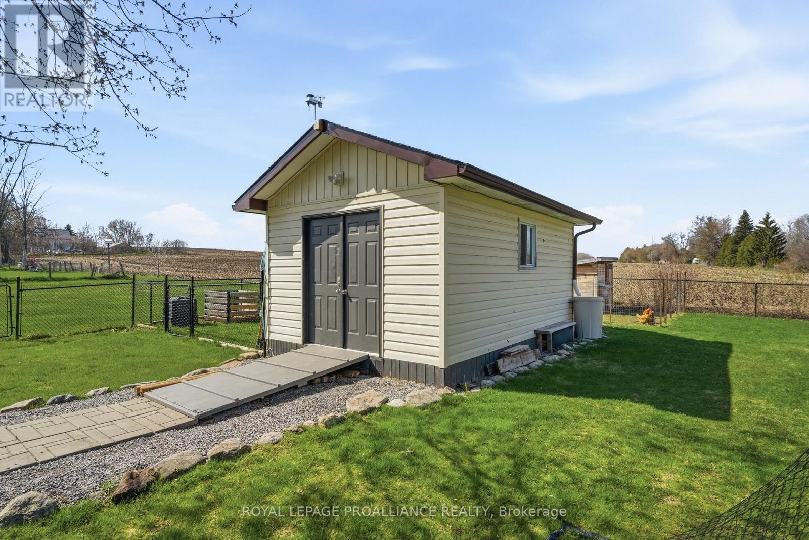 585 LESTER ROAD - 45