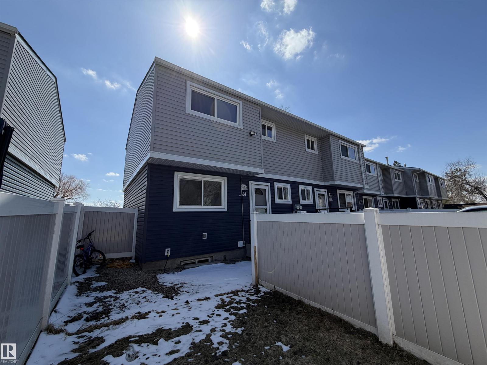 404 HERMITAGE RD NW, Edmonton