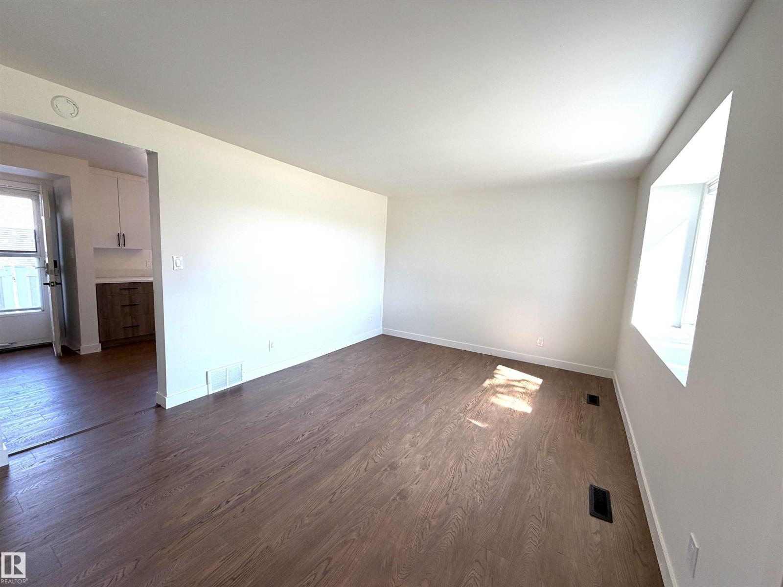 404 HERMITAGE RD NW, Edmonton