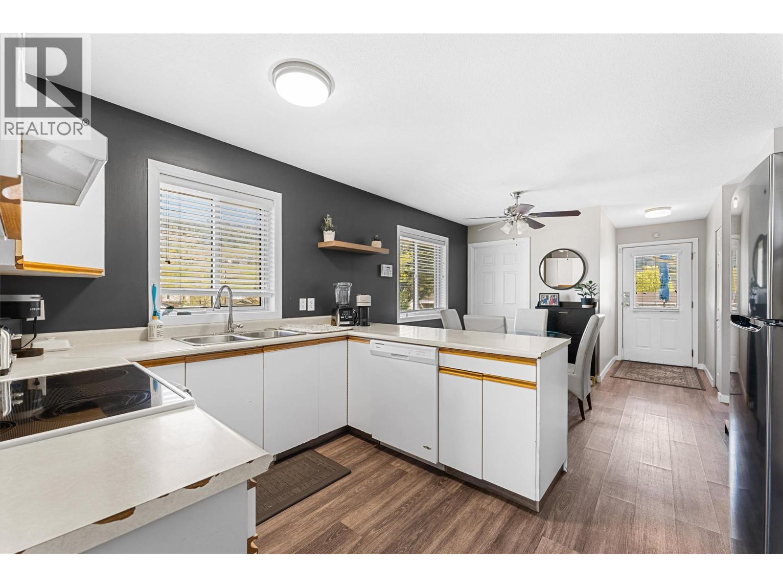  859 Richter Street, Kelowna