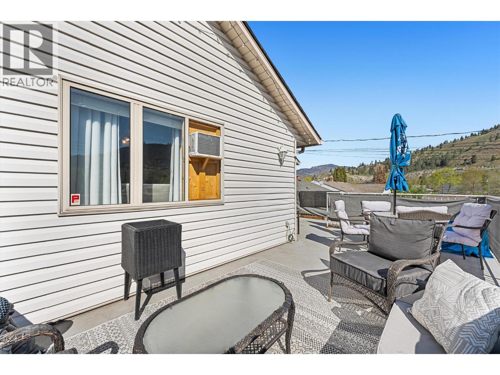  859 Richter Street, Kelowna