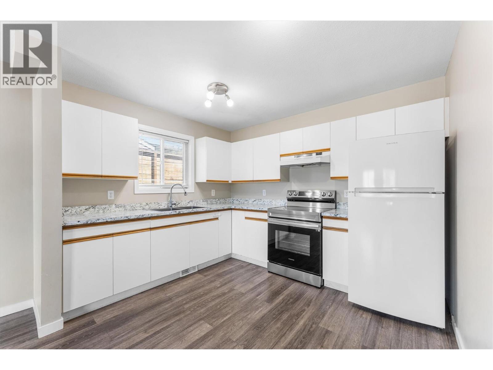  859 Richter Street, Kelowna