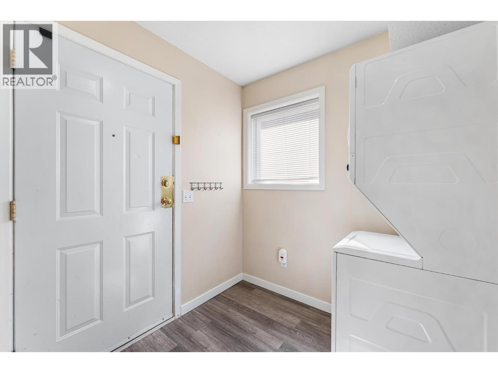  859 Richter Street, Kelowna