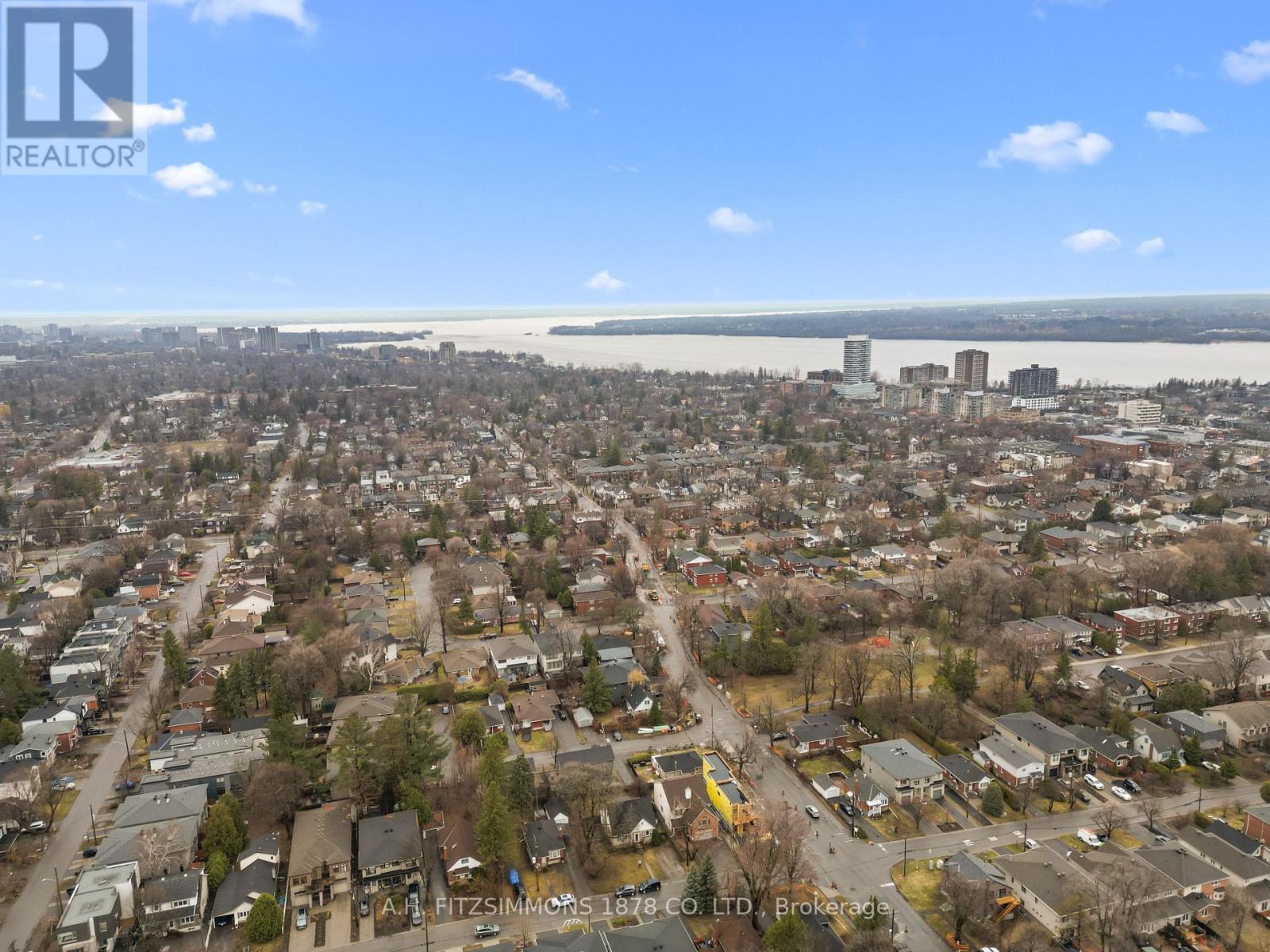 564 TWEEDSMUIR AVENUE - 42